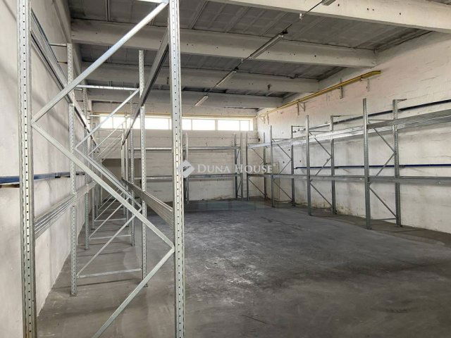 Kiadó ipari ingatlan, Tatán 4833 E Ft / hó / költözzbe.hu