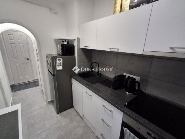 Eladó téglalakás, Budapesten, XVIII. kerületben 64.99 M Ft