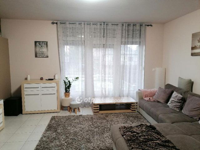 Eladó ikerház, Nagykállóban 68.5 M Ft, 5 szobás