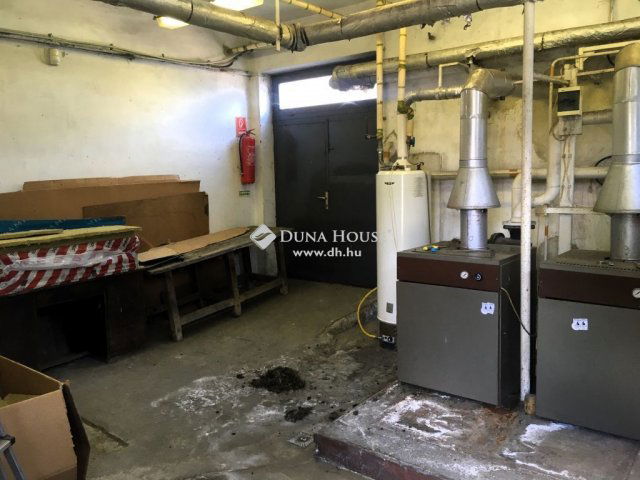 Eladó ipari ingatlan, Devecseren 70 M Ft / költözzbe.hu