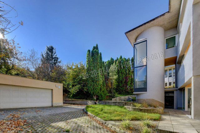 Eladó családi ház, Budapesten, II. kerületben 780 M Ft, 8 szobás