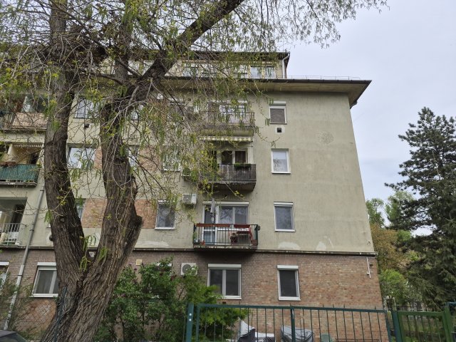 Eladó téglalakás, Budapesten, III. kerületben 65 M Ft, 2 szobás