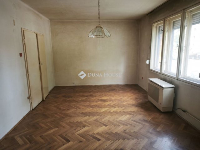 Eladó téglalakás, Szombathelyen, Jászai Mari utcában 28.5 M Ft