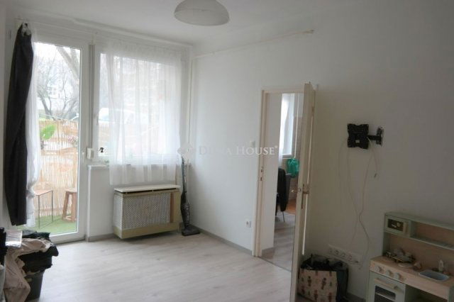 Eladó téglalakás, Budapesten, XX. kerületben 52.3 M Ft, 1 szobás