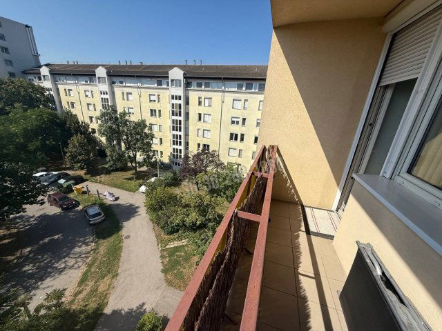 Eladó téglalakás, Nyíregyházán, Sarkantyú utcában 36.7 M Ft
