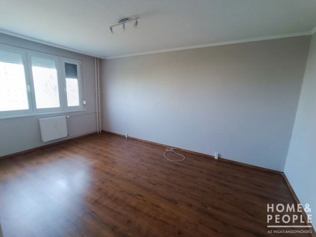 Kiadó téglalakás, albérlet, Szegeden 160 E Ft / hó, 2 szobás