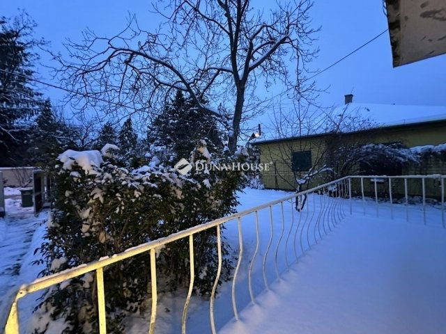 Eladó családi ház, Budapesten, III. kerületben 169 M Ft