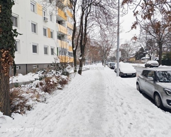 Eladó panellakás, Budapesten, XI. kerületben 69.9 M Ft, 2 szobás