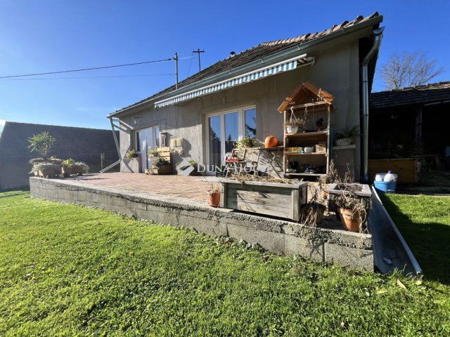 Eladó családi ház, Városlődön 51.9 M Ft, 1+2 szobás