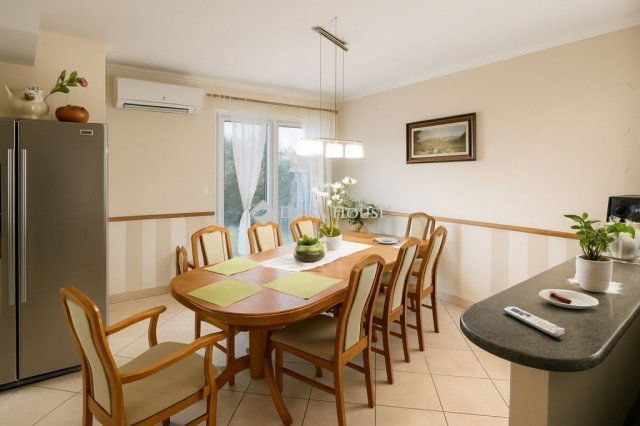 Eladó családi ház, Törökbálinton 230.4 M Ft, 6 szobás