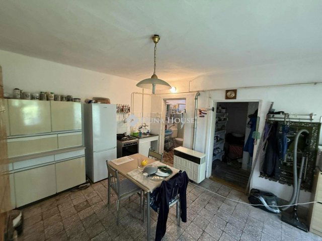 Eladó családi ház, Mosonszolnokon 24.9 M Ft, 2 szobás