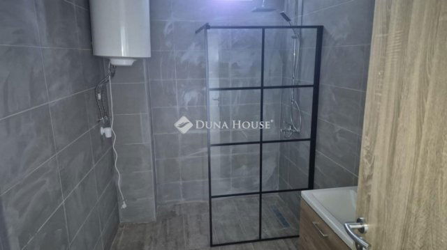 Eladó téglalakás, Budapesten, IV. kerületben 85 M Ft, 3 szobás