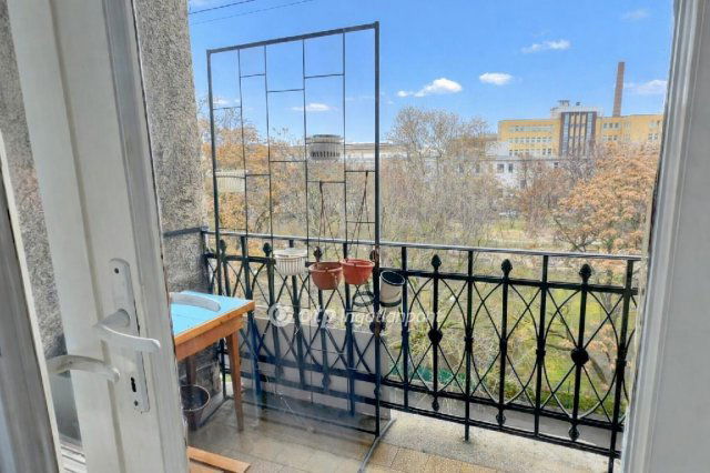 Eladó téglalakás, Budapesten, VIII. kerületben 78.9 M Ft