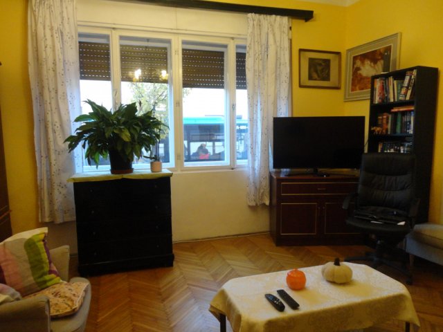 Eladó téglalakás, Budapesten, IV. kerületben, Nádor utcában