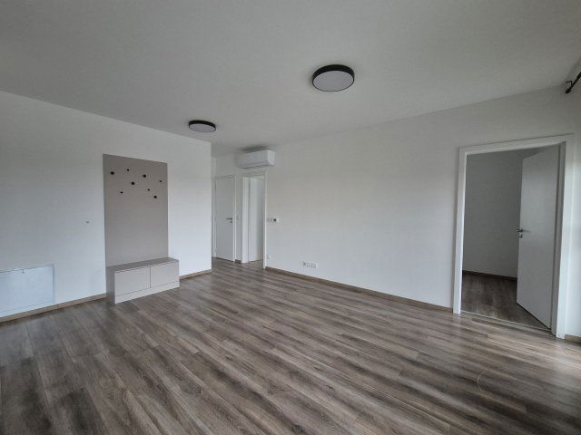 Eladó téglalakás, Kecskeméten 68.5 M Ft, 3 szobás