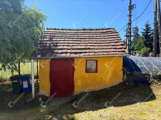 Eladó családi ház, Gálosfán 16.8 M Ft, 2 szobás