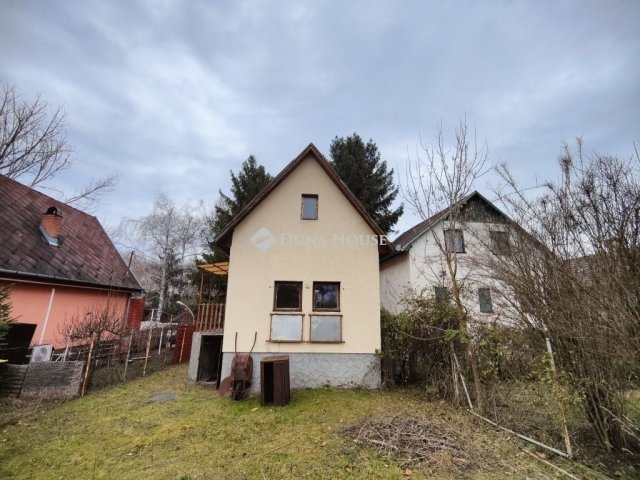 Eladó nyaraló, Péterin 35 M Ft, 2 szobás / költözzbe.hu