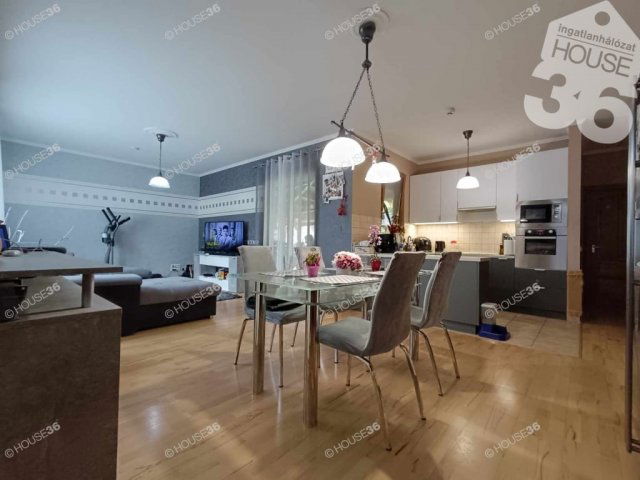 Eladó családi ház, Kecskeméten 87.9 M Ft, 4 szobás