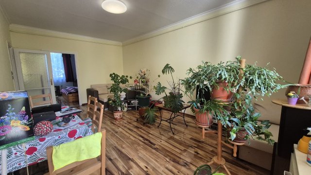 Eladó téglalakás, Budapesten, XVIII. kerületben, Tinódi utcában