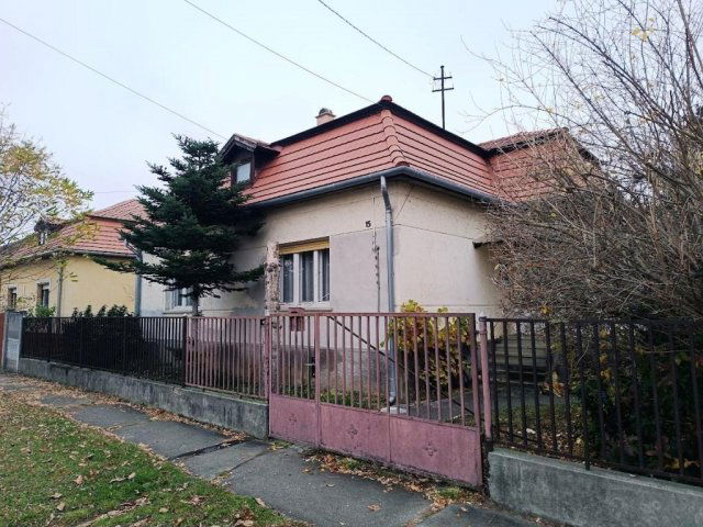 Eladó családi ház, Nyergesújfaluban 46 M Ft, 3 szobás