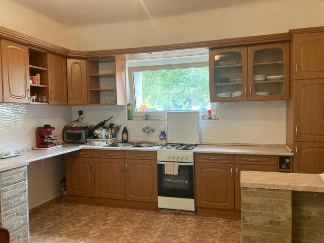 Eladó családi ház, Kiskunhalason 32.99 M Ft, 4 szobás