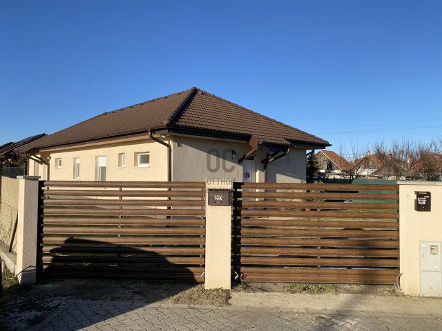 Eladó ikerház, Albertirsán 69.9 M Ft, 4 szobás