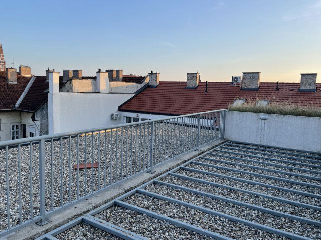 Eladó üzlethelyiség, Szegeden 99 M Ft / költözzbe.hu