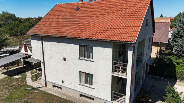 Eladó családi ház, Székesfehérvárott 96 M Ft, 5 szobás