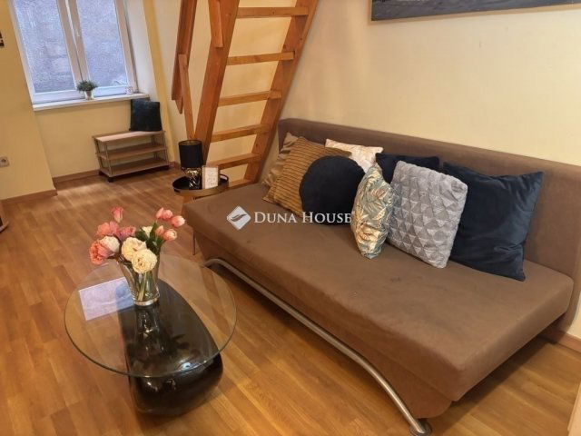 Eladó téglalakás, Budapesten, VII. kerületben 57 M Ft, 1 szobás