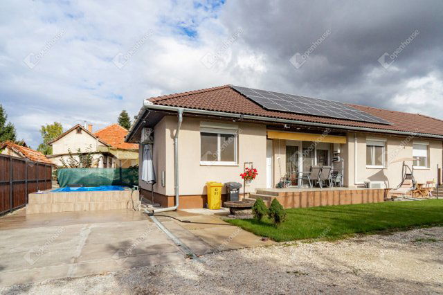 Eladó téglalakás, Monoron 89.49 M Ft, 4 szobás