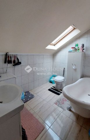 Eladó családi ház, Budapesten, XX. kerületben 120 M Ft, 7 szobás