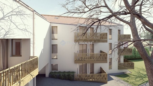 Eladó téglalakás, Pécsett 76.9 M Ft, 3 szobás