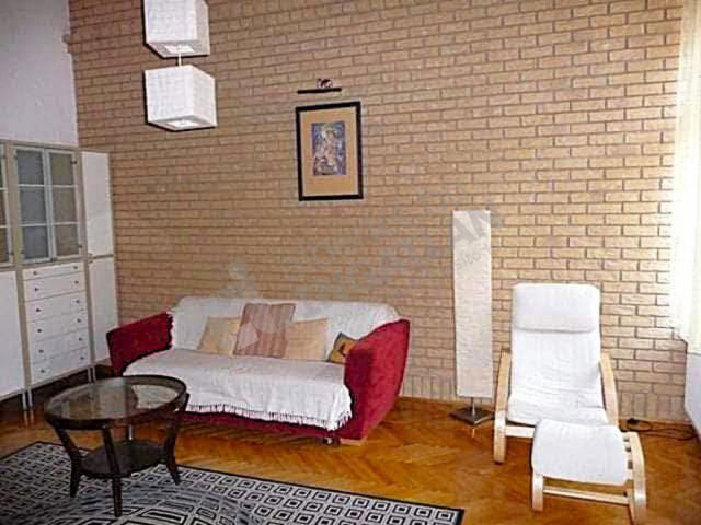 Kiadó téglalakás, albérlet, VI. kerületben, Szófia utcában