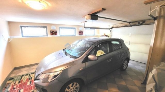 Eladó családi ház, Érden 154 M Ft, 6 szobás
