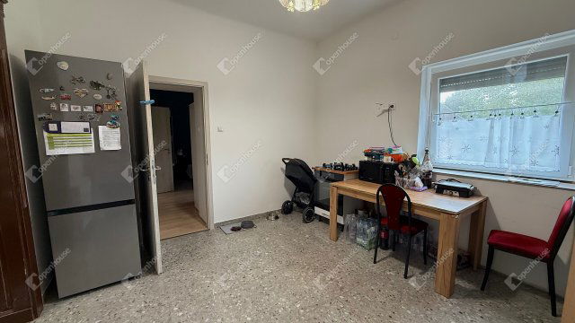 Eladó családi ház, Monoron 72.5 M Ft, 4 szobás