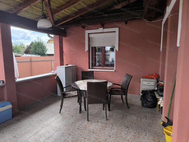 Eladó családi ház, Szolnokon 55 M Ft, 3+1 szobás