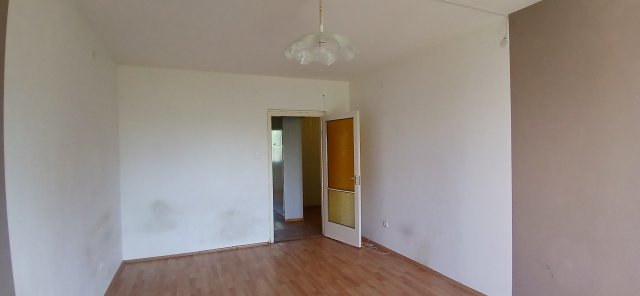 Eladó panellakás, Budapesten, III. kerületben 59.9 M Ft