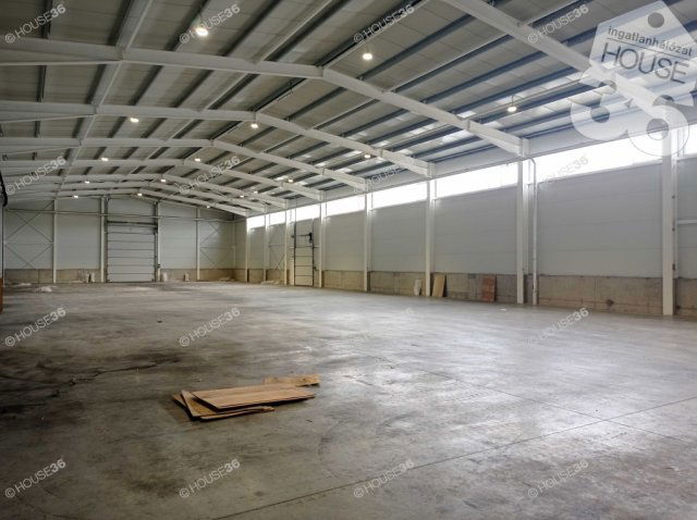 Kiadó ipari ingatlan, Kecskeméten 1418 E Ft / hó