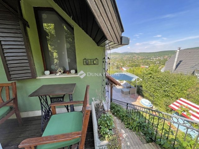 Eladó ikerház, Budapesten, II. kerületben 239.99 M Ft, 4 szobás