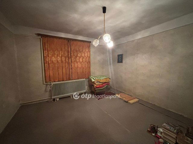 Eladó családi ház, Polgáron 17.3 M Ft, 2+1 szobás