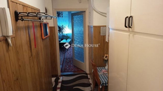 Eladó téglalakás, Kecskeméten 43.9 M Ft, 2 szobás