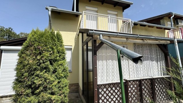 Eladó téglalakás, Szigetszentmártonban 65 M Ft, 3 szobás