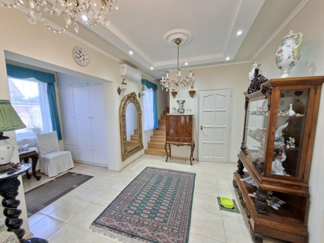 Eladó családi ház, Budapesten, XV. kerületben 189 M Ft, 4 szobás