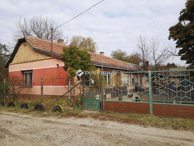 Eladó mezogazdasagi ingatlan, Szabadszálláson 27.5 M Ft, 3 szobás