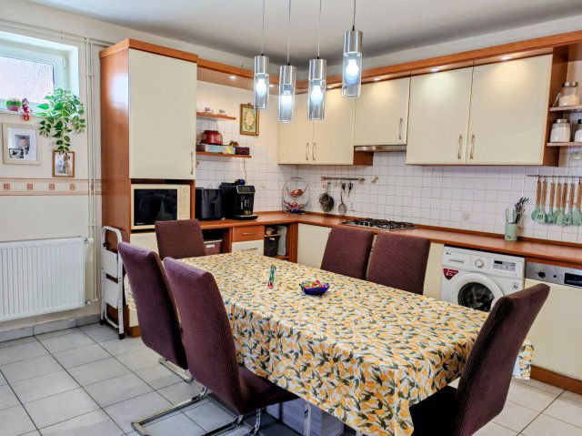 Eladó családi ház, Győrött 87.3 M Ft, 3 szobás