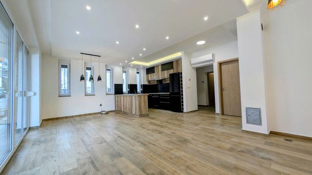 Eladó téglalakás, Kecskeméten 135 M Ft, 3 szobás