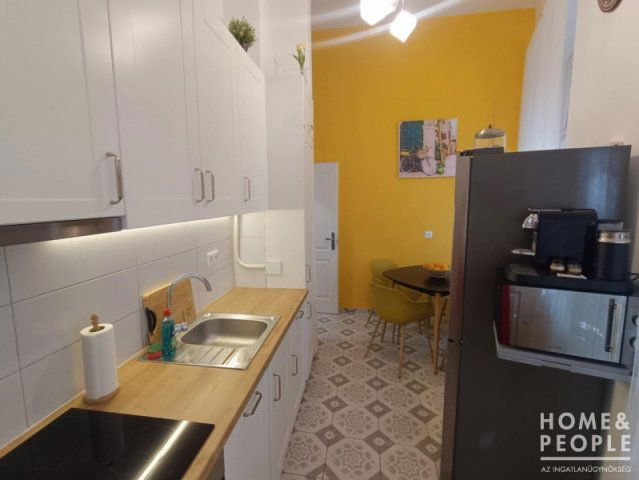 Kiadó téglalakás, albérlet, Szegeden 518 E Ft / hó, 3 szobás