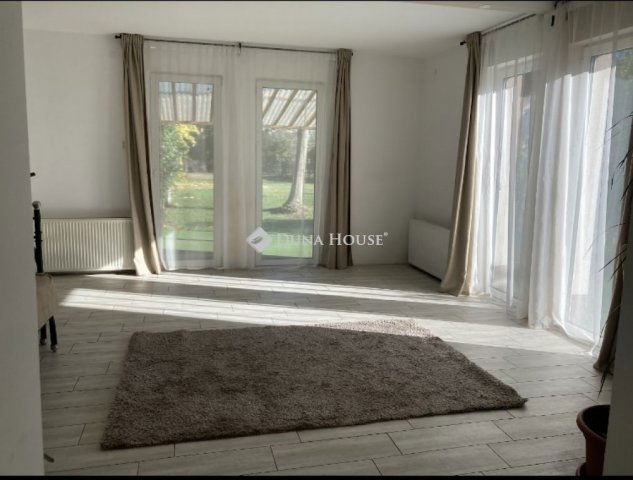 Eladó családi ház, Budapesten, XV. kerületben 189 M Ft, 7 szobás