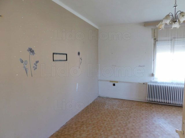Eladó családi ház, Győrött 59 M Ft, 3 szobás
