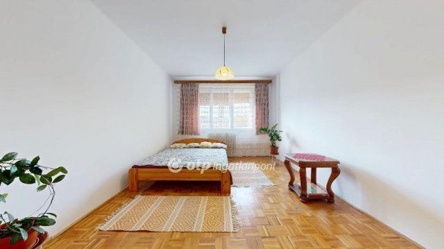 Eladó téglalakás, Nyíregyházán 43 M Ft, 2 szobás